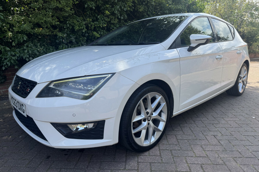 Seat Leon Hatchback White #2