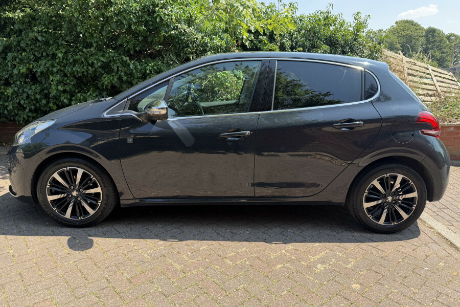 Peugeot 208 Hatchback KX19ZAD Grey #4