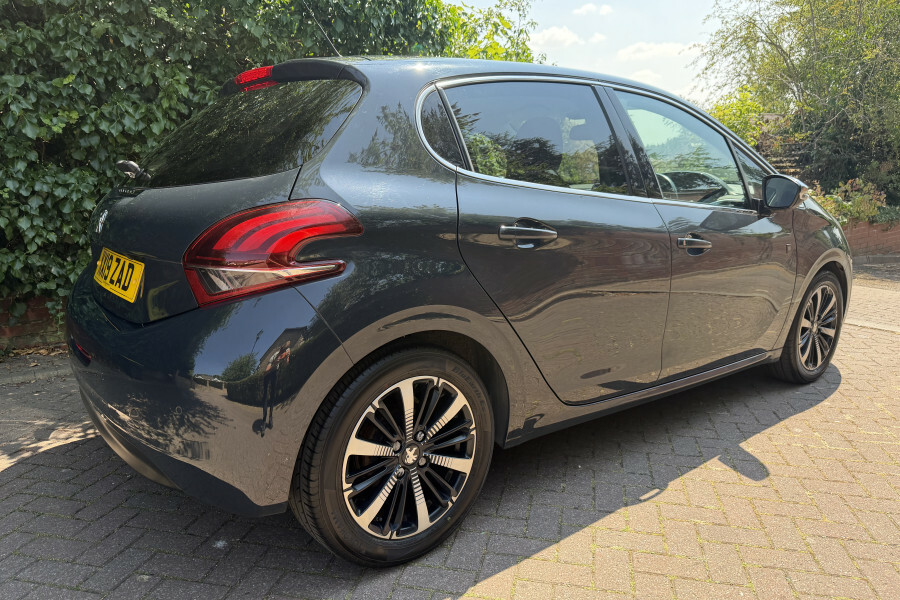 Peugeot 208 Hatchback KX19ZAD Grey #5