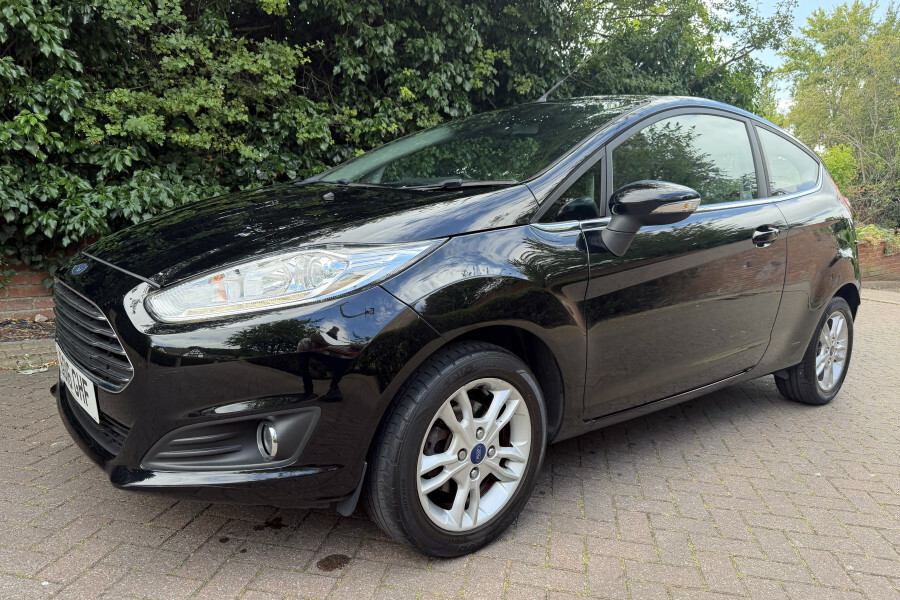 Ford Fiesta Hatchback EO16GHF Black #2