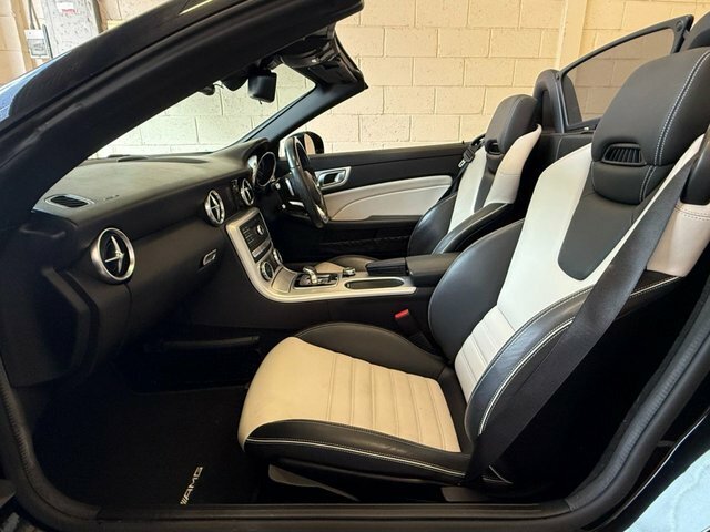 Mercedes-Benz SLC 2.0 Slc200 Amg Line Convertible G-tr Black #2