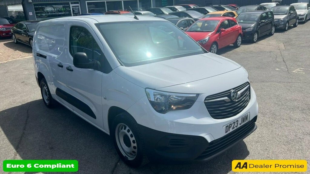 Vauxhall Combo 1.5L Prime 6Dr White