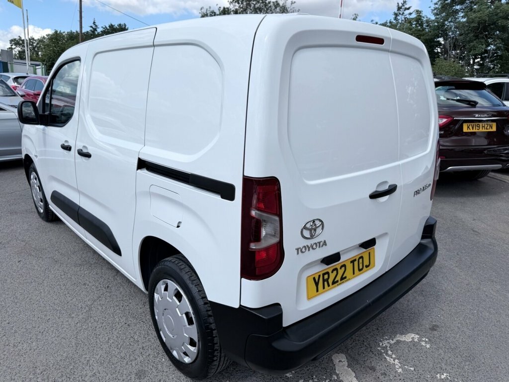 Toyota Proace City 1.5L Active White #5