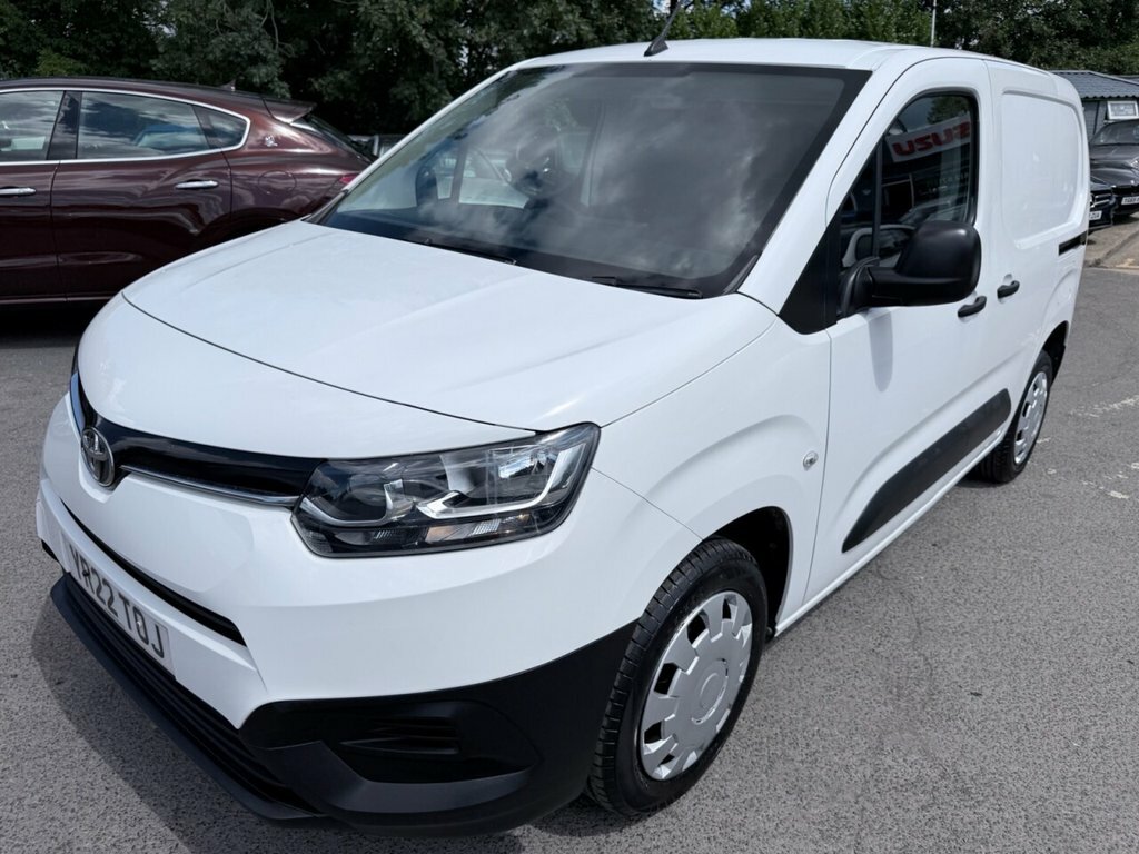 Toyota Proace City 1.5L Active White #3