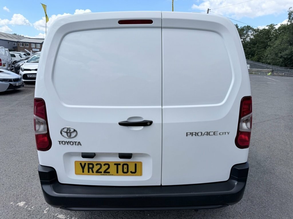 Toyota Proace City 1.5L Active White #6