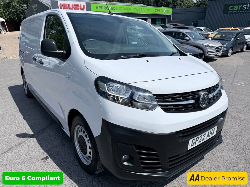 Vauxhall Vivaro 1.5L Dynamic 6Dr White
