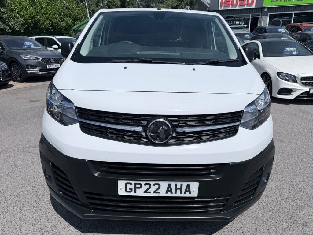 Vauxhall Vivaro 1.5L Dynamic 6Dr GP22AHA White #2