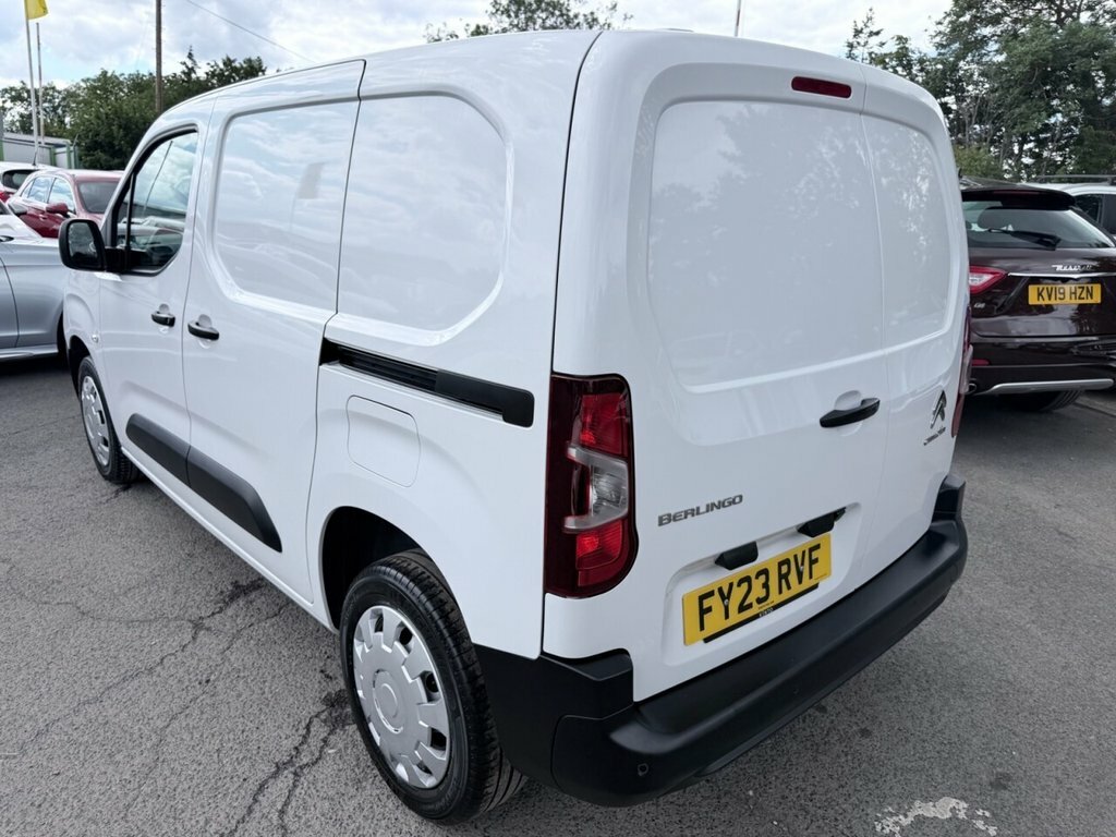 Citroen Berlingo 1.2L Enterprise M Pro White #6