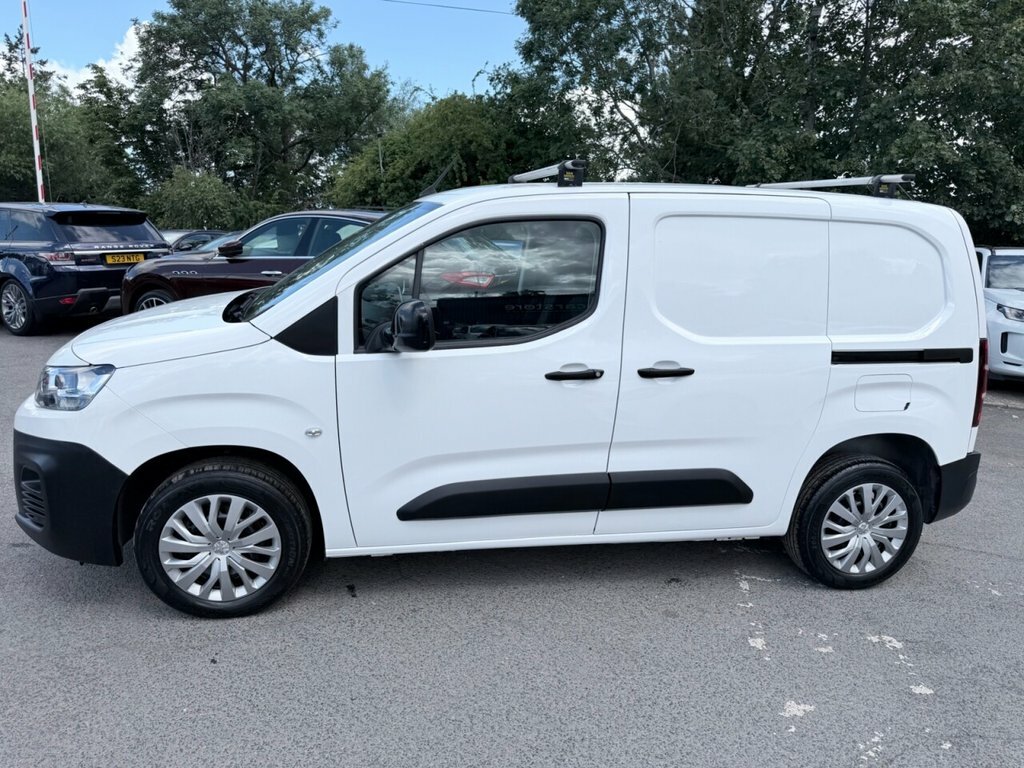 Citroen Berlingo 1.5L Enterprise M Pro LV22LTX White #4