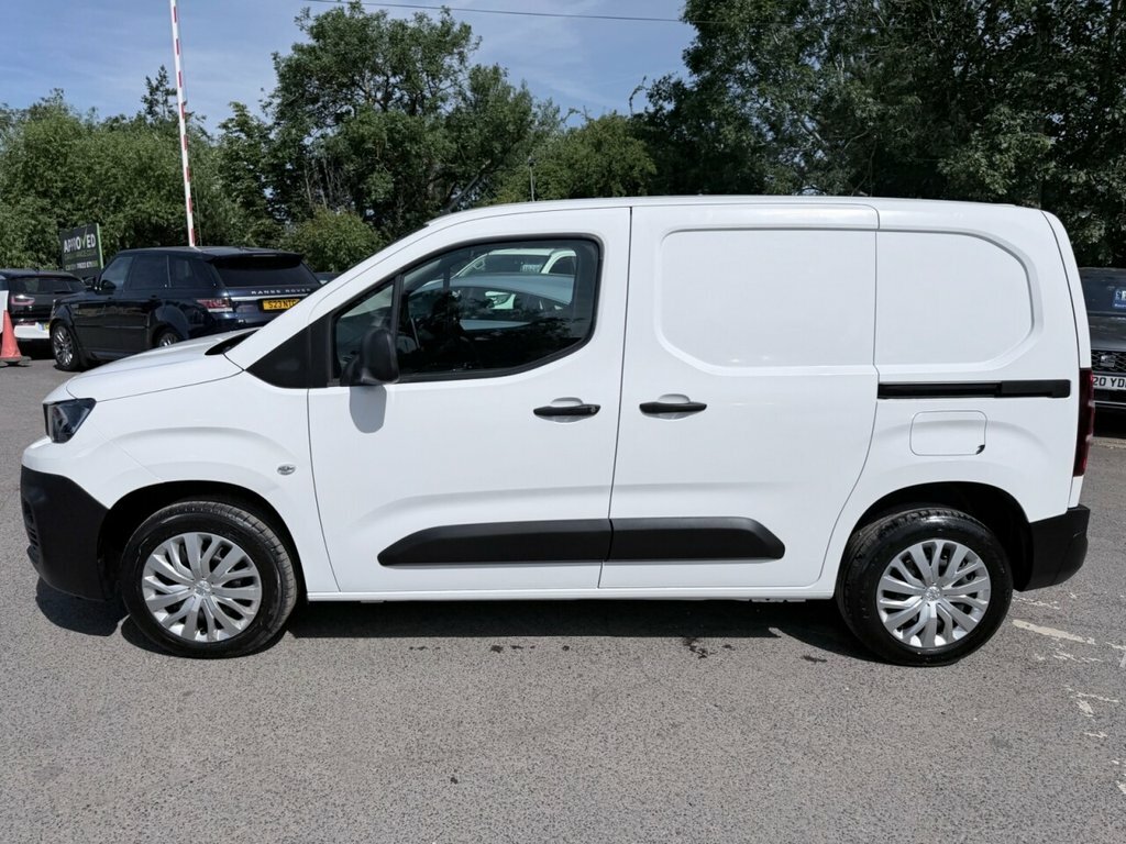 Peugeot Partner 1.5L Professional White #4