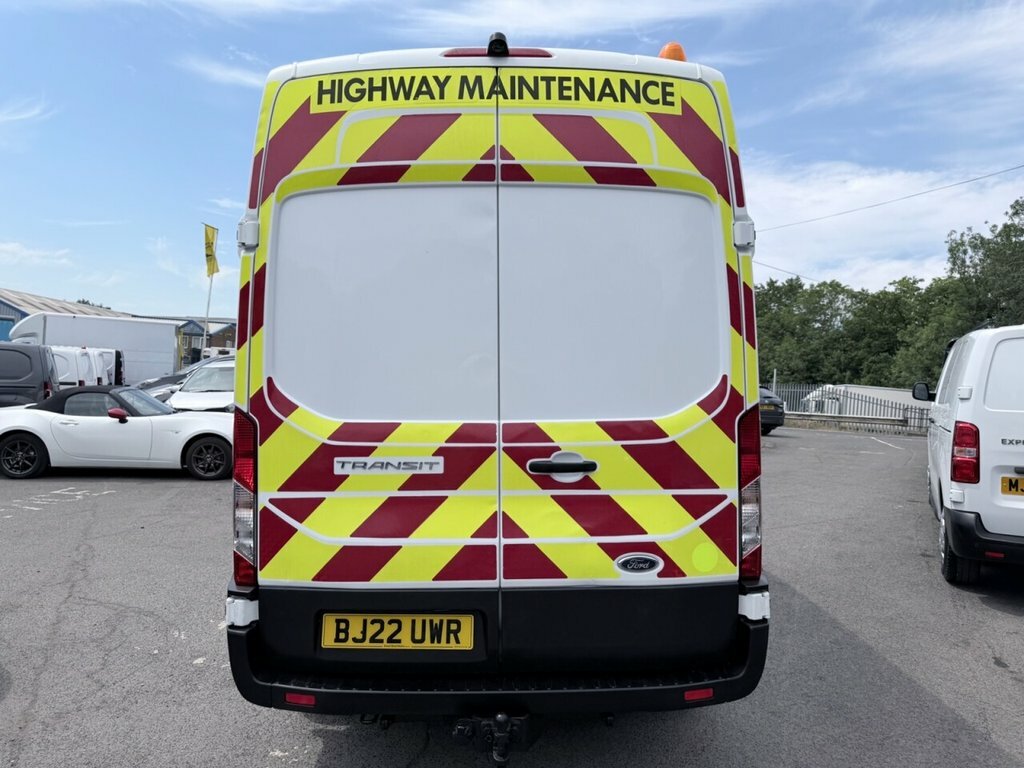 Ford Transit Custom 2L Leader BJ22UWR White #6