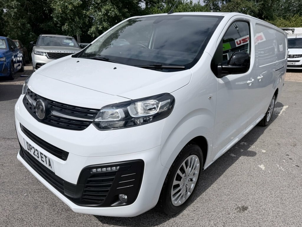 Vauxhall Vivaro 1.5L Pro 6Dr DP23ETA White #3