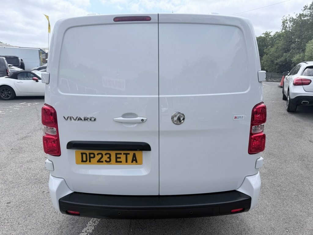 Vauxhall Vivaro 1.5L Pro 6Dr DP23ETA White #6