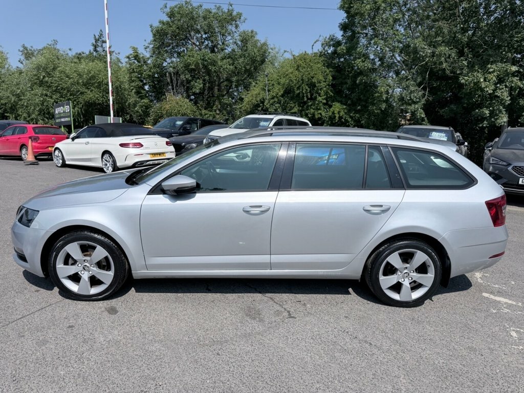 Skoda Octavia 1.5L Se Drive Silver #4