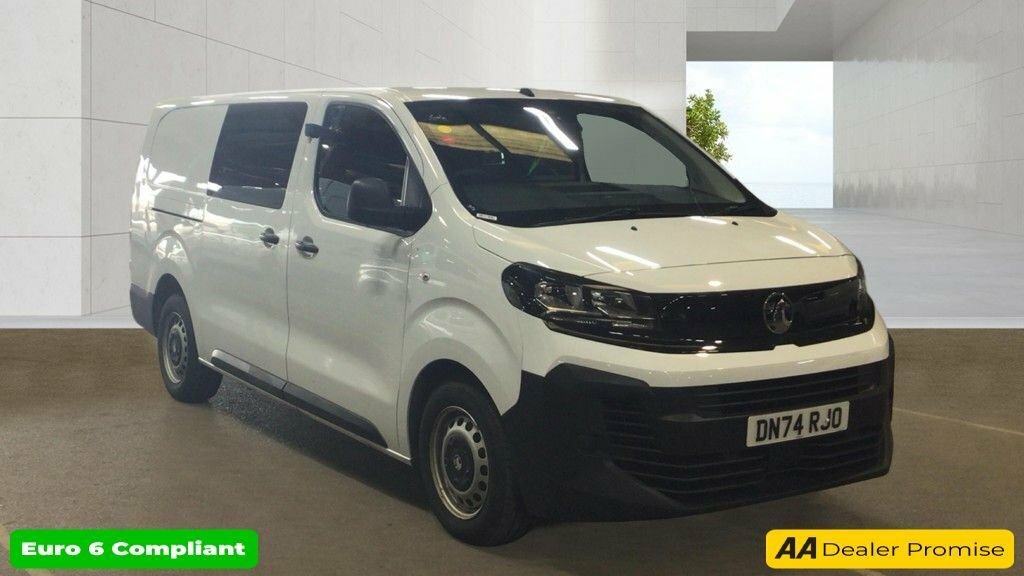 Vauxhall Vivaro 2L Prime 6Dr White