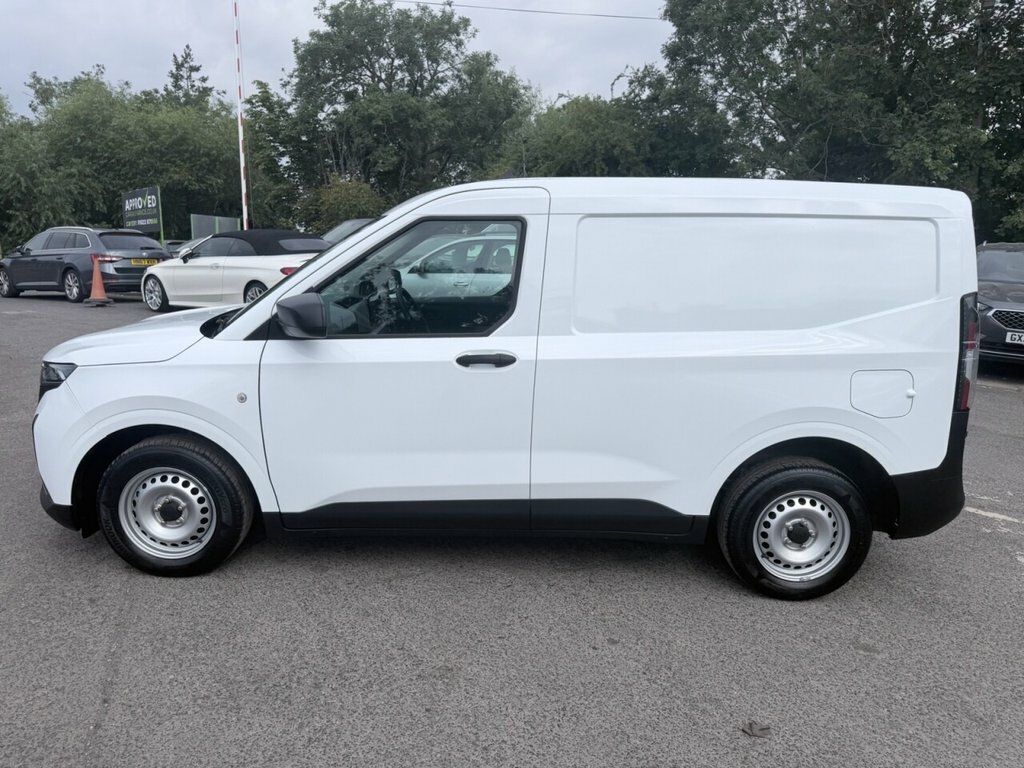 Ford Transit Courier 1L Leader HN74LUA White #4