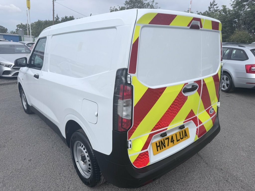 Ford Transit Courier 1L Leader HN74LUA White #5