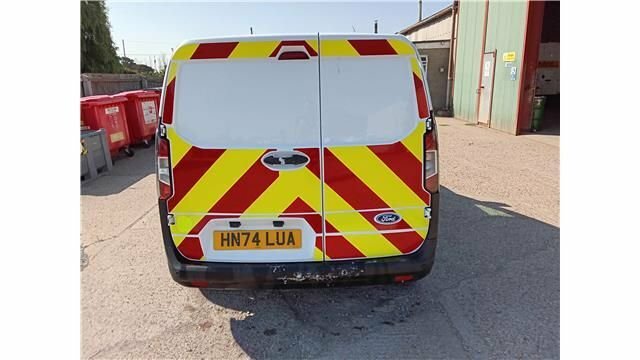 Ford Transit Courier 1.5L Leader White #6
