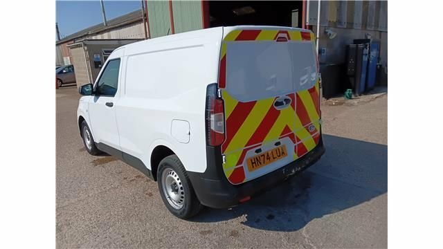 Ford Transit Courier 1.5L Leader White #5