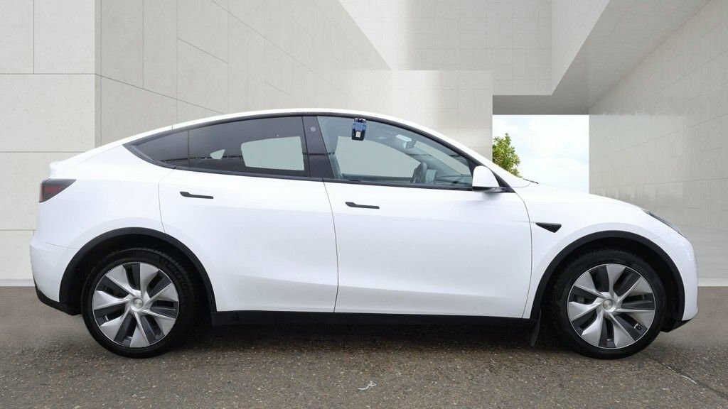 Tesla Model Y Suv White #5