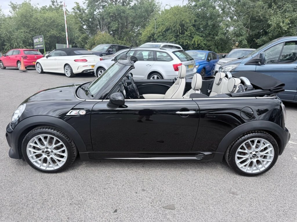 Mini Convertible 1.6L Cooper S Black #4