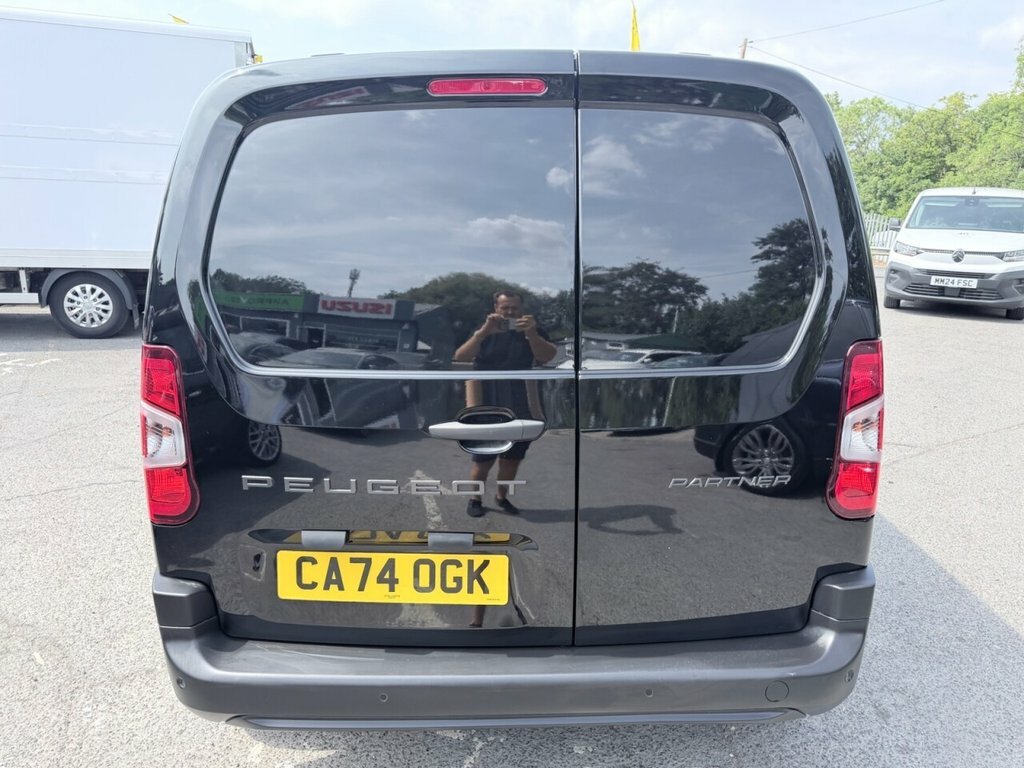 Peugeot Partner 1.5L Professional CA74OGK Black #6