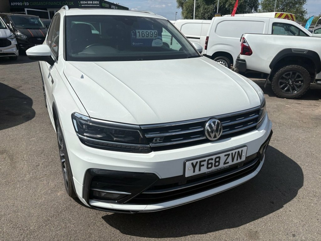 Volkswagen Tiguan 2L R-line YF68ZVN White #4