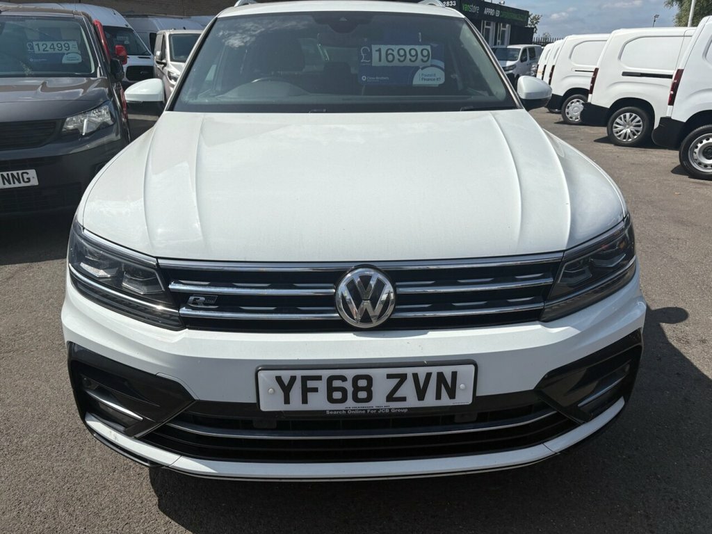 Volkswagen Tiguan 2L R-line YF68ZVN White #2