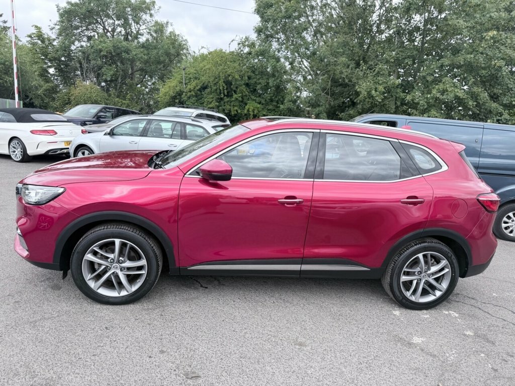 MG HS 1.5L Exclusive Red #4