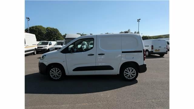 Citroen Berlingo 1.5L Enterprise M Pro White #4