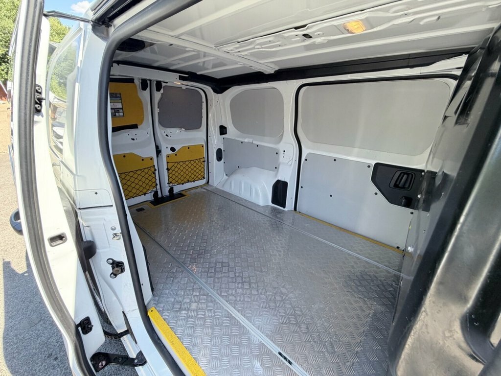 Peugeot E-Expert E 1200 75Kwh Professional Standa... White #14