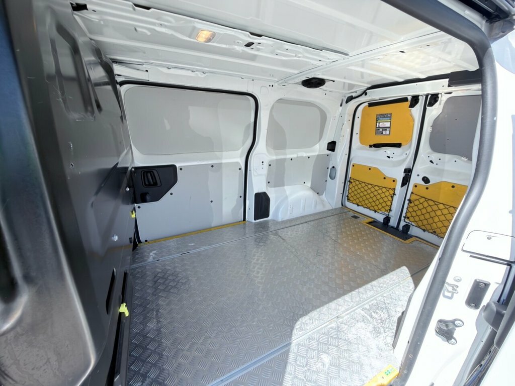 Peugeot E-Expert E 1200 75Kwh Professional Standa... White #17