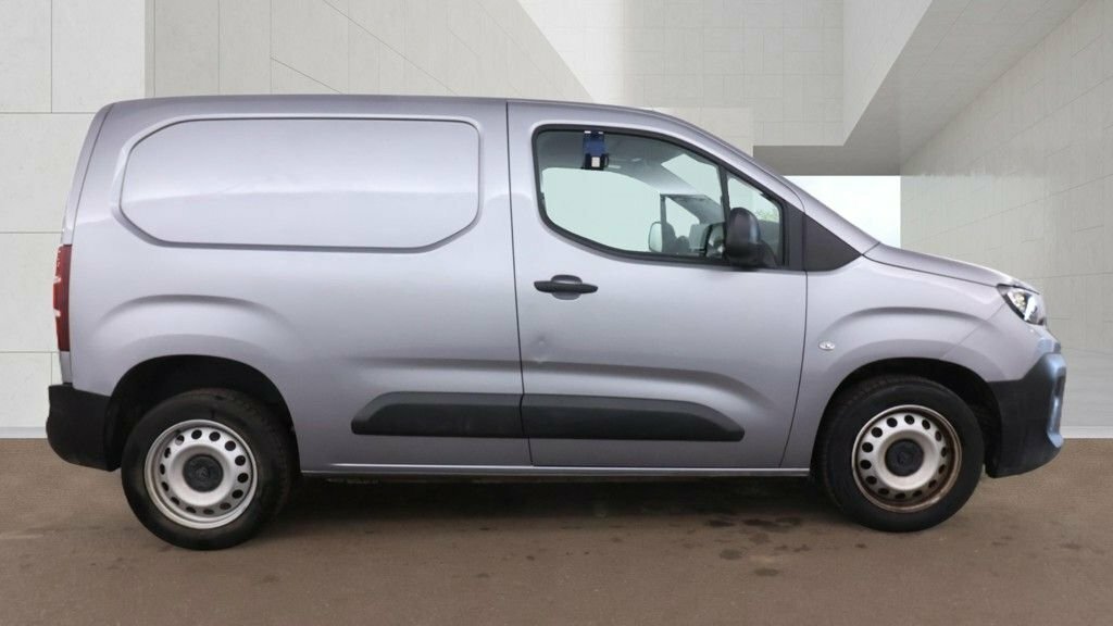Peugeot Partner 1.5L Professional Grey #4