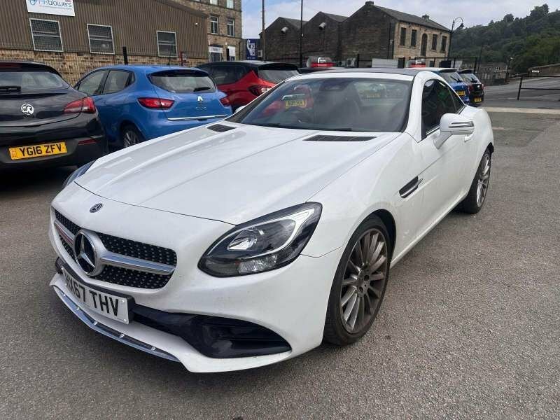 Mercedes-Benz SLC 2.1L Amg Line White #3