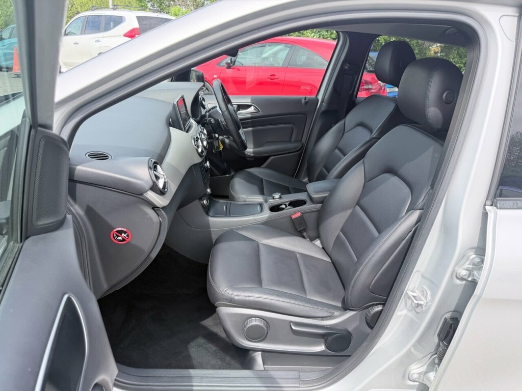 Mercedes-Benz B Class B180 Sport Cdi Blueefficiency Black #24