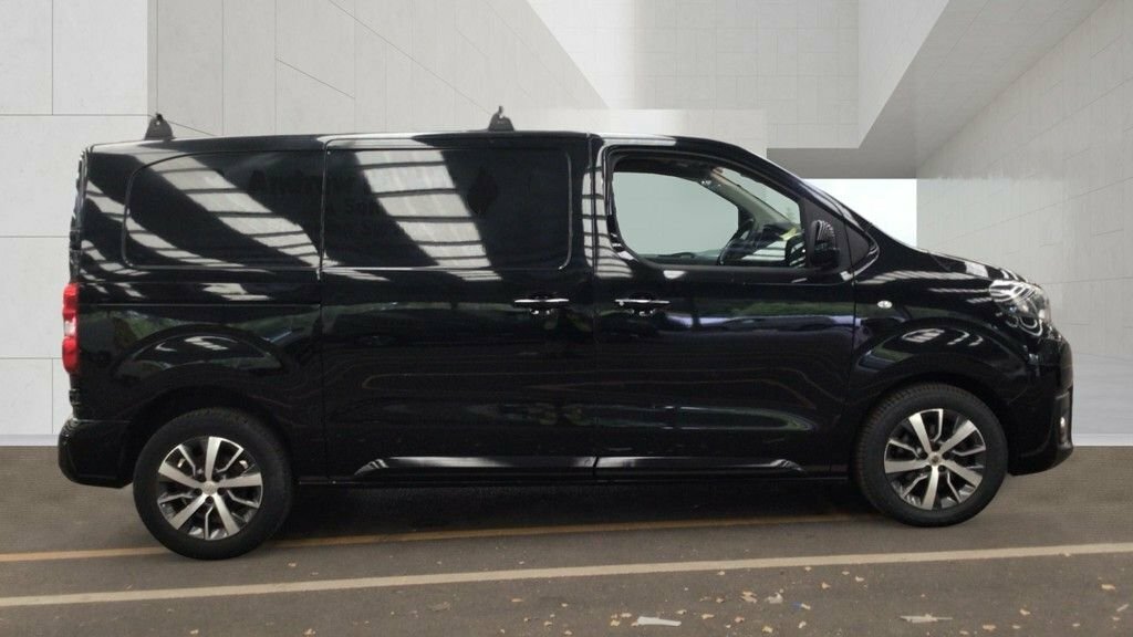 Toyota PROACE 2L Design Black #5