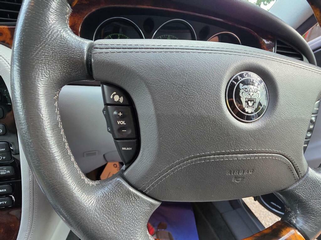 Jaguar XJ Tdvi Sport Premium Saloon Blue #29