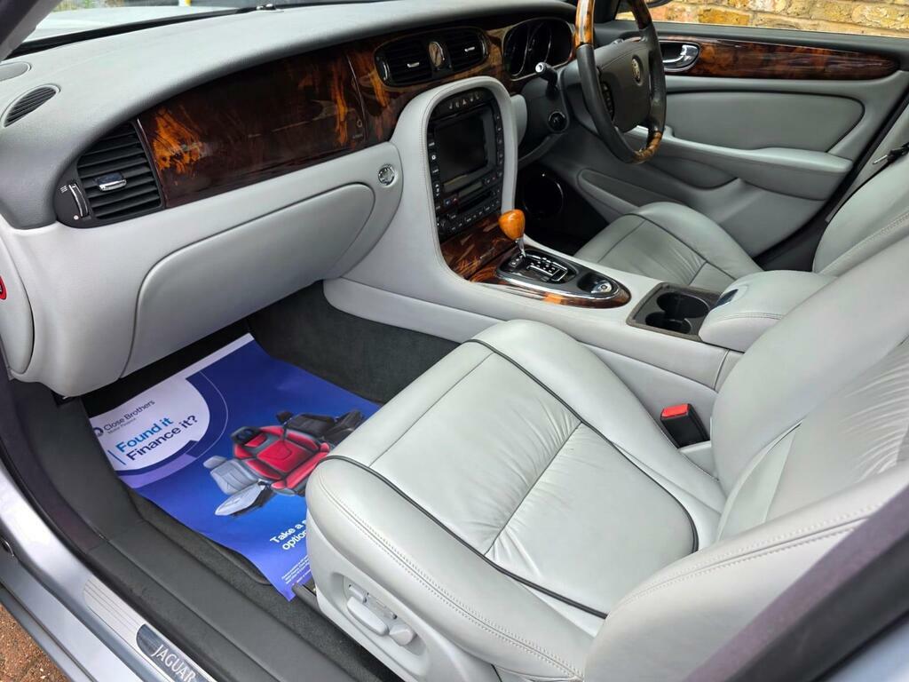 Jaguar XJ Tdvi Sport Premium Saloon Blue #60