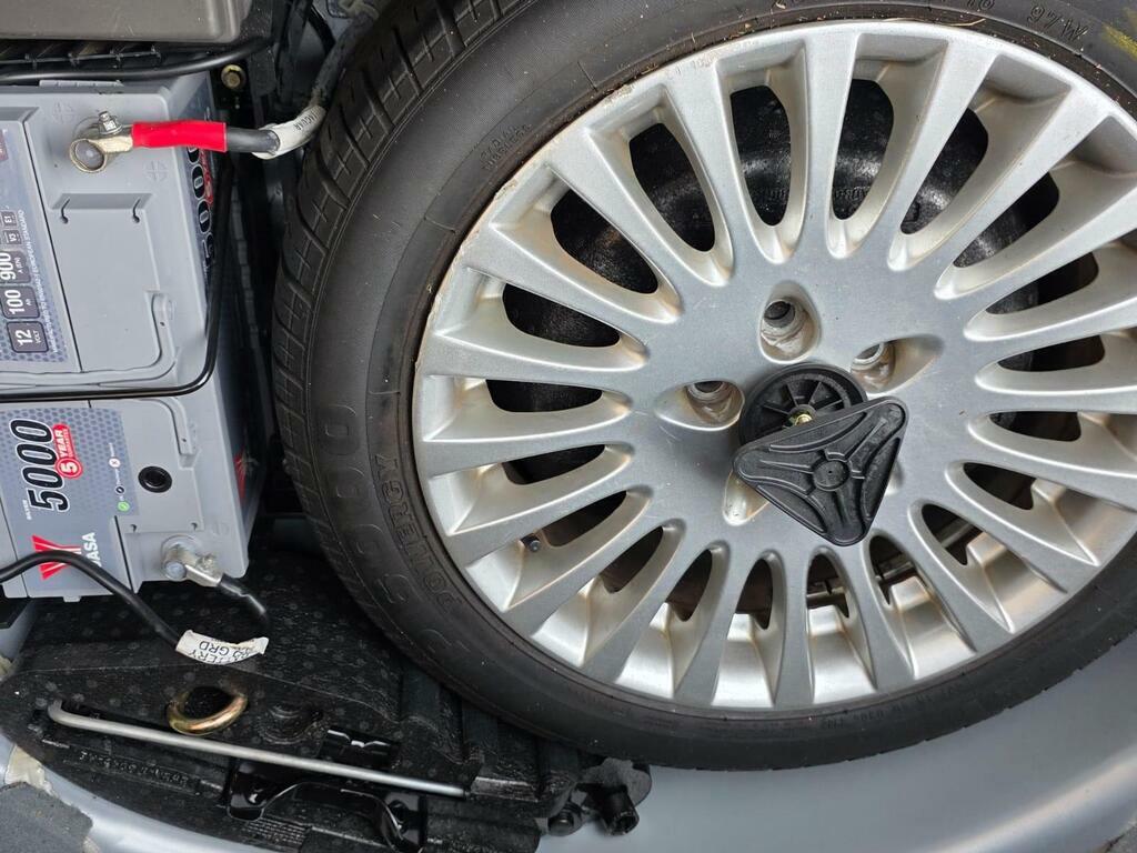 Jaguar XJ Tdvi Sport Premium Saloon Blue #40