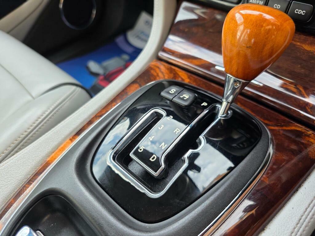 Jaguar XJ Tdvi Sport Premium Saloon Blue #12