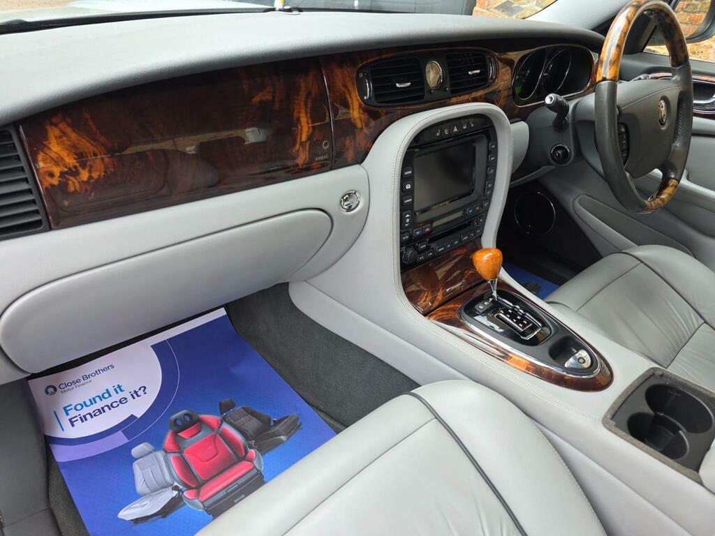 Jaguar XJ Tdvi Sport Premium Saloon Blue #11