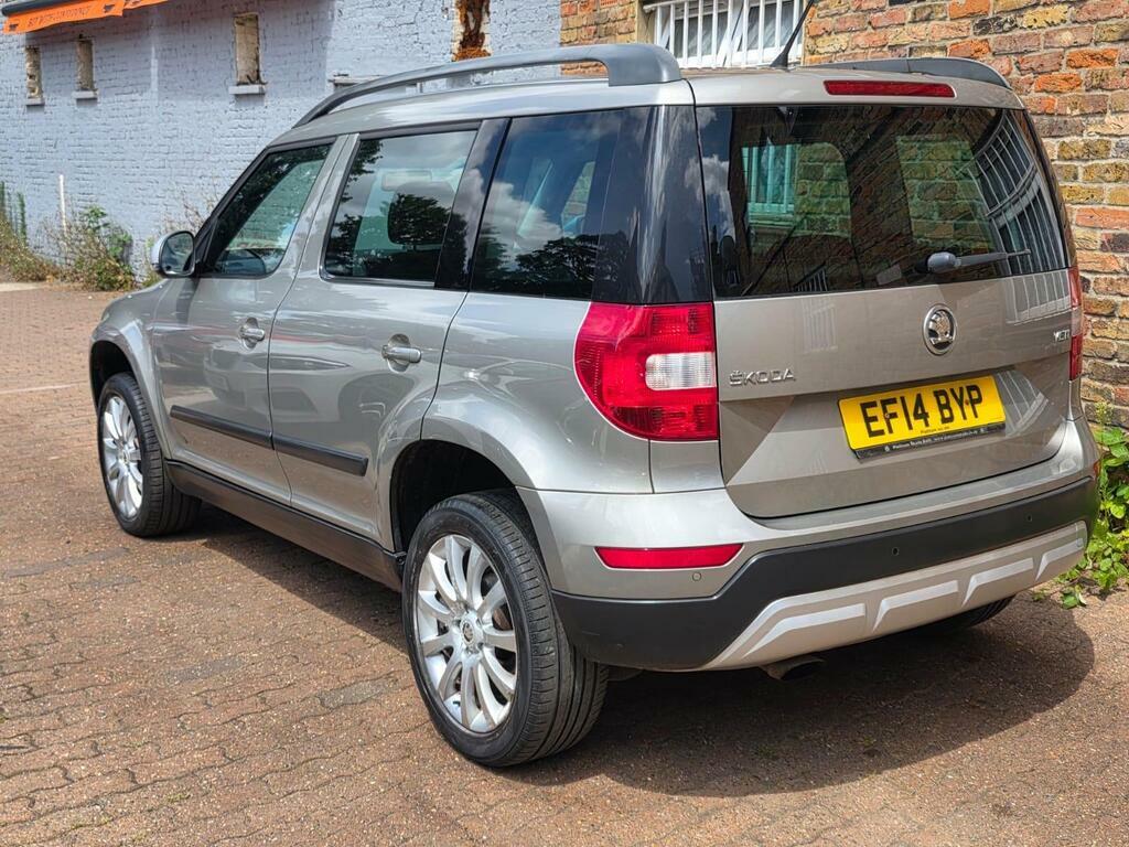 Skoda Yeti 1.2 Tsi Se Outdoor Dsg Euro 5 Beige #6