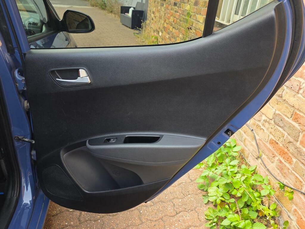Hyundai I10 1.0 Se Hatchback Euro 6 66 Ps Blue #32