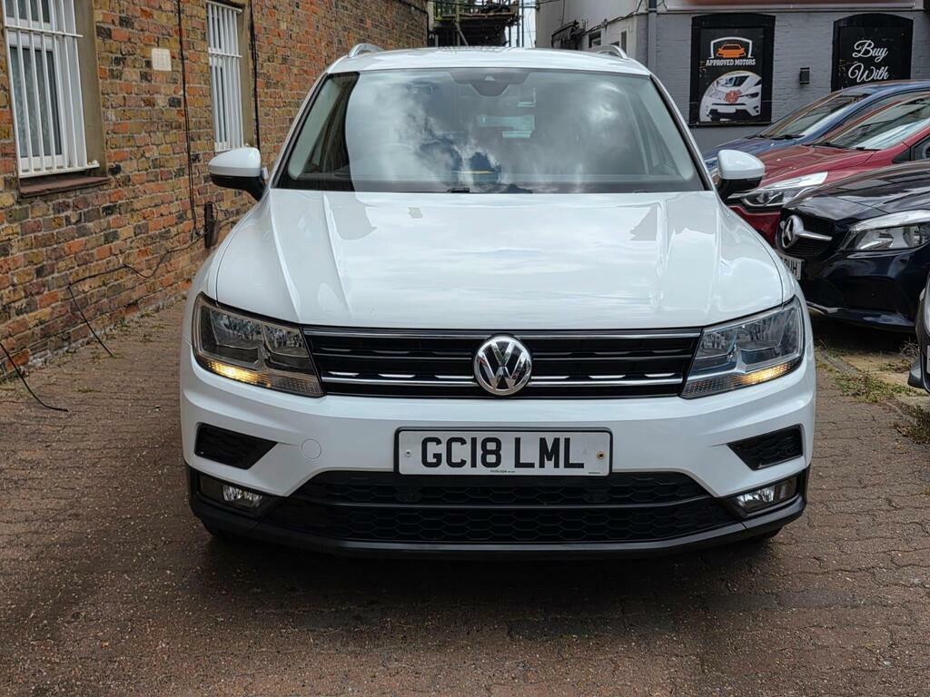 Volkswagen Tiguan 1.4 Tsi Se Navigation Euro 6 S S White #2