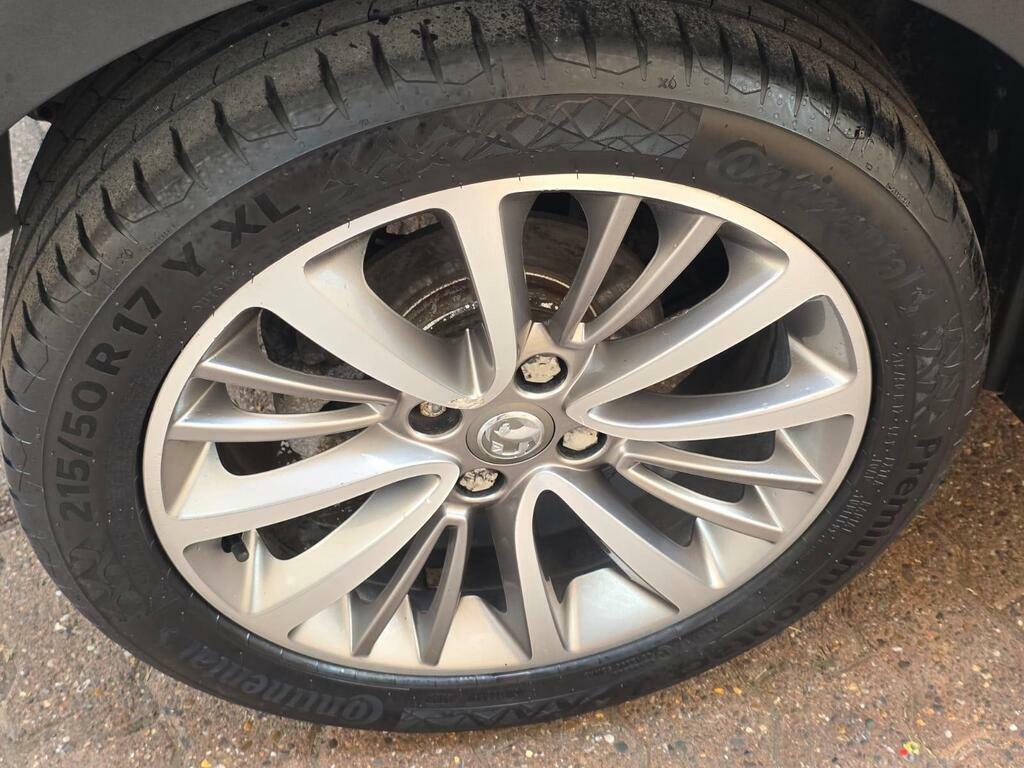 Vauxhall Crossland X Hatchback 1.2 Elite Grey #42
