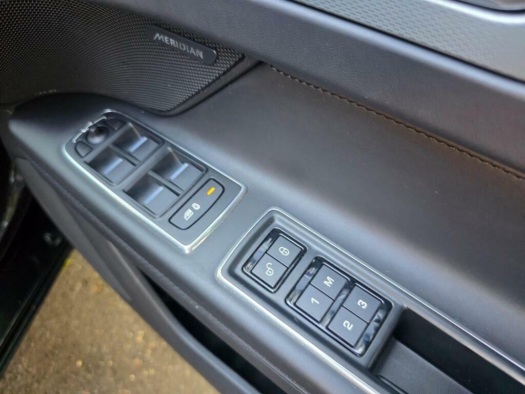 Jaguar XF Prestige Blue #45