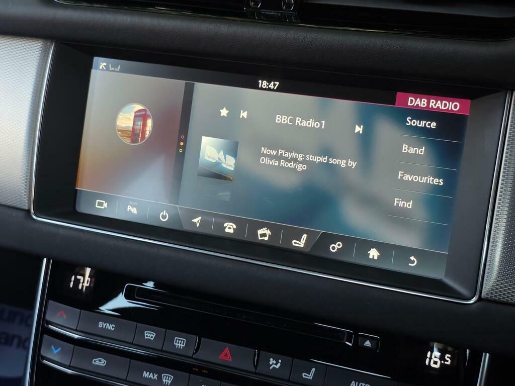Jaguar XF Prestige Blue #63