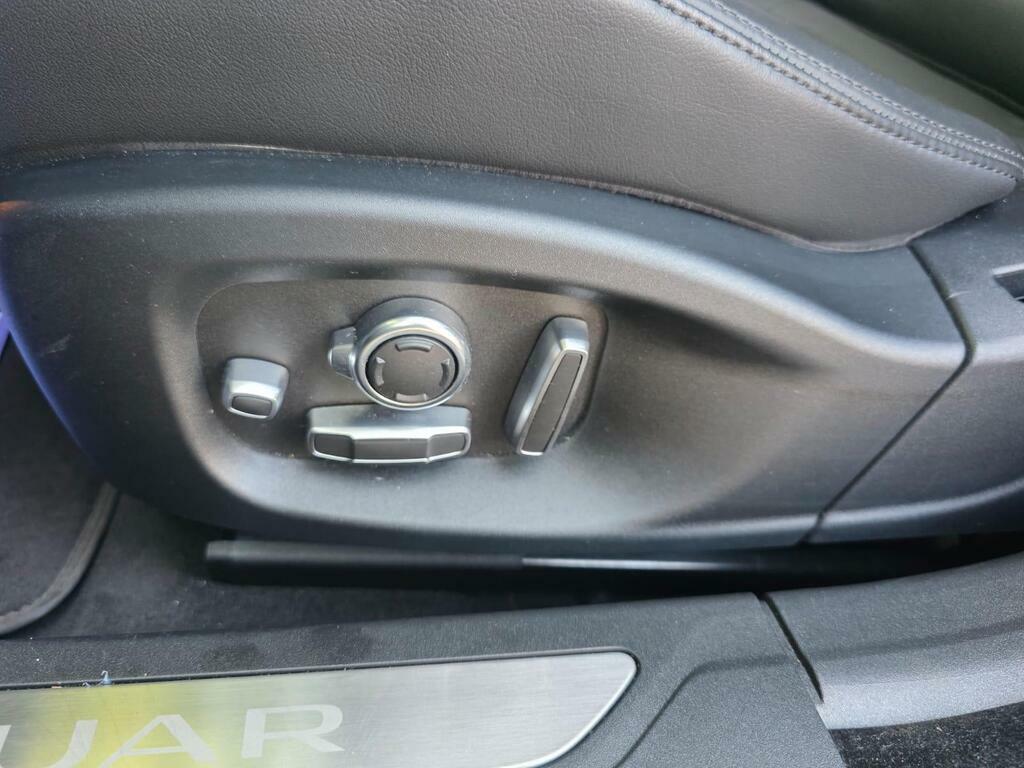 Jaguar XF Prestige Blue #29