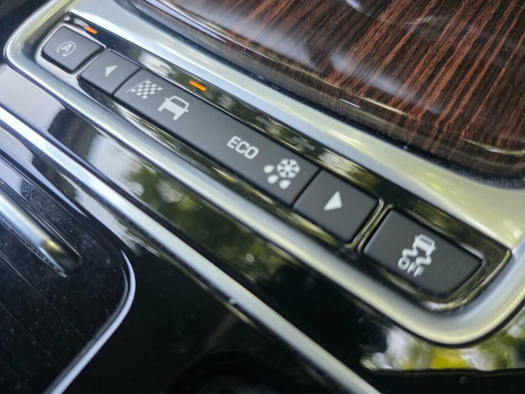 Jaguar XF Prestige Blue #41