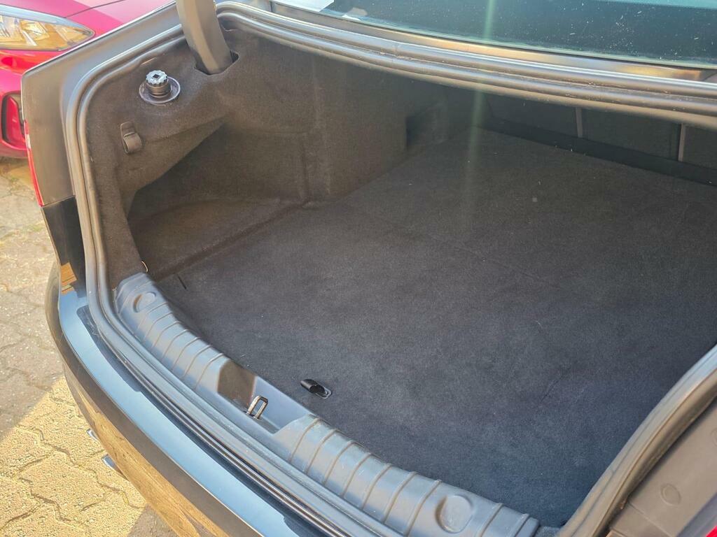 Jaguar XF Prestige Blue #72
